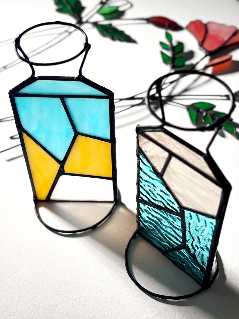 Personalized Birthflower Stained Glass Suncatcher - Custom Botanical Bouquet Gift for Mother's Day, Anniversary, or Birthday